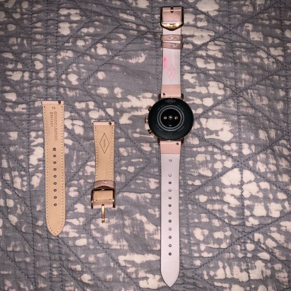 Fossil Smart Watch - Picture 2 of 6